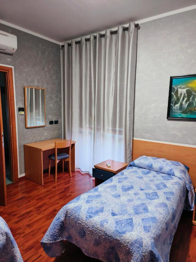Affittacamere Dolce Sogno Cherasco Exterior foto